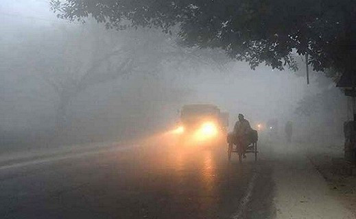 ঘন কুয়াশার আভাস মধ্যরাত থেকে